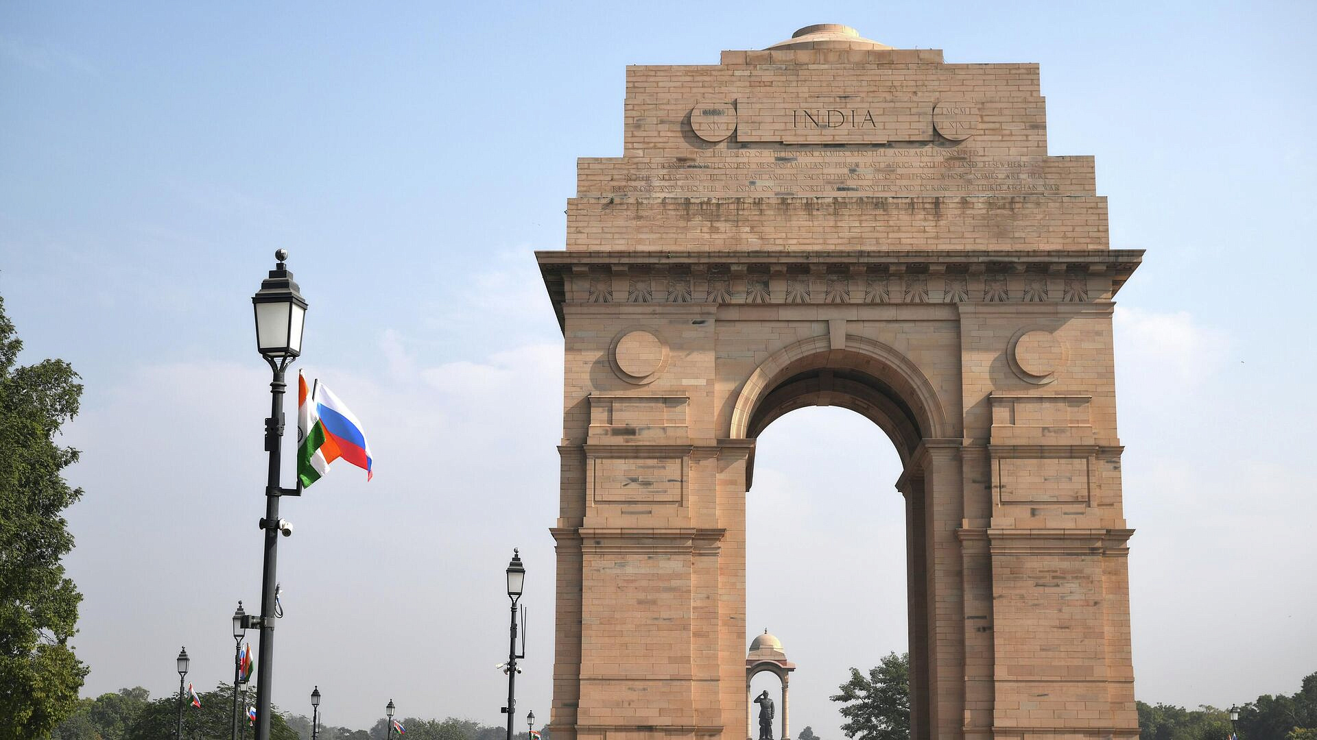 США не заставили Индию отказаться от нефти из России, заявил экс-посол