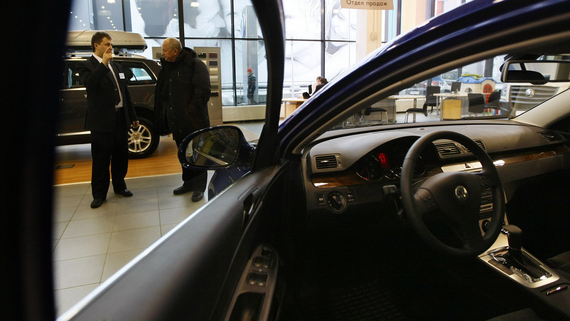 Автодилеры рассказали, как изменится доля автобрендов из Китая в России