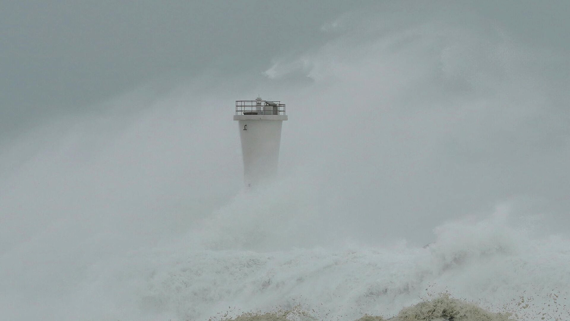 На Аляску обрушился мощный тайфун