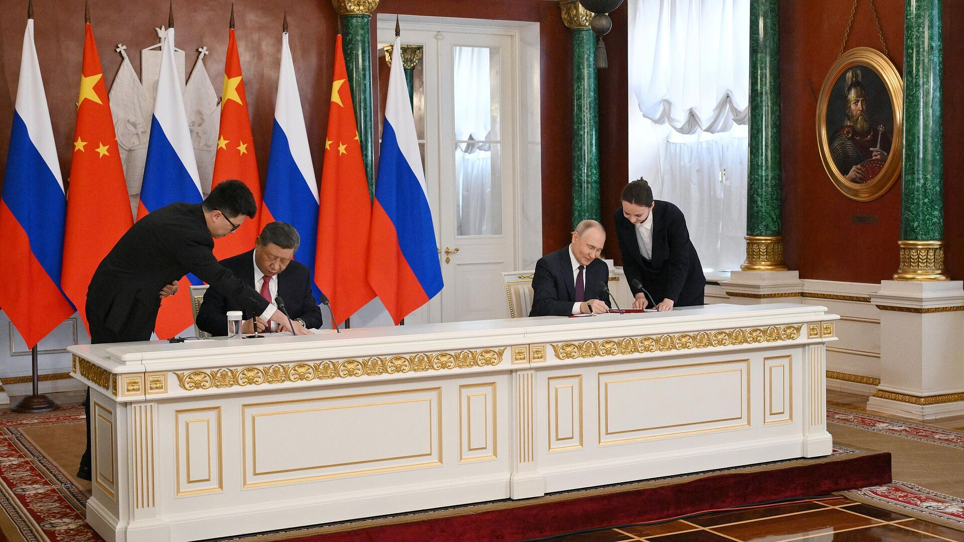 Россия и Китай приняли меморандум о создании комиссии по биобезопасности