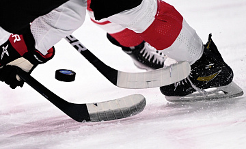 Раздевалки хоккеистов на ОИ в Италии оборудуют в трейлерах, пишут СМИ