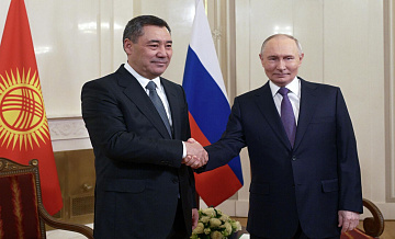 Жапаров поблагодарил Путина за поддержку по вопросам сотрудничества