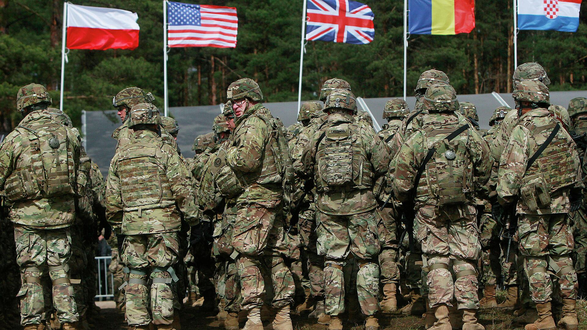 СМИ: учения НАТО Steadfast Defender готовят к конфликту с Россией