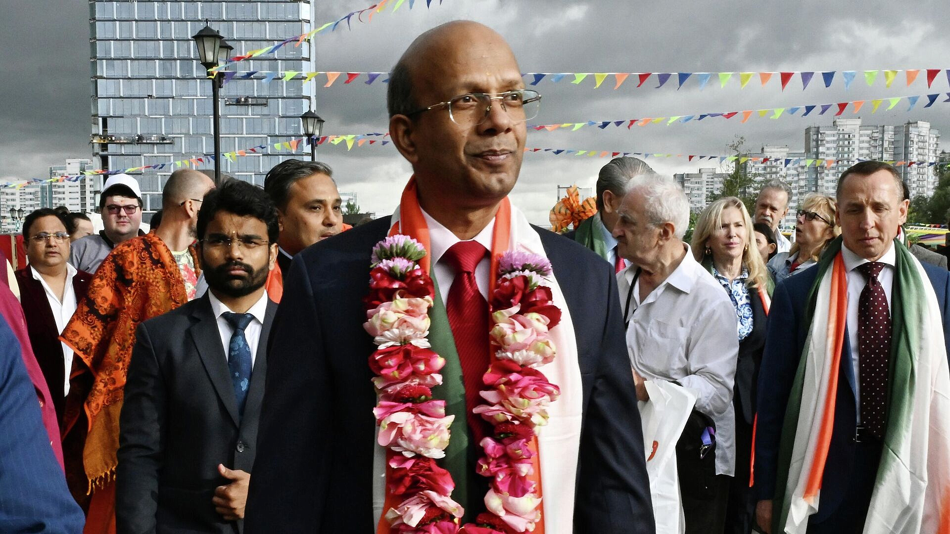 ����� �������� �������������� � ������� � ����� ������������, ������ �����