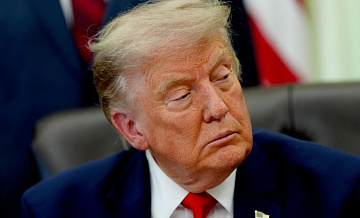 СМИ: угроза, из-за которой Трамп якобы тайно сменил самолет, была ему лично