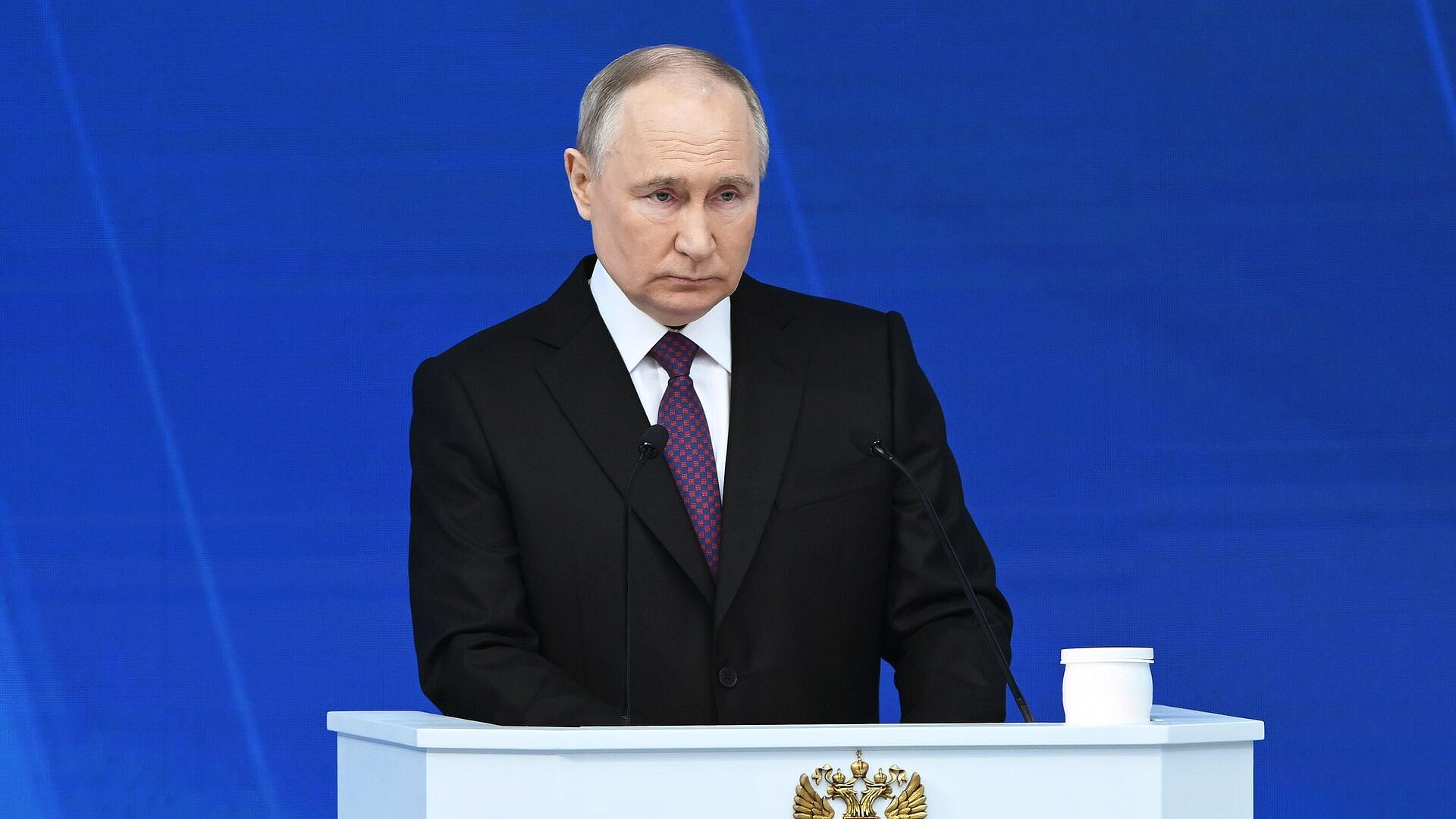 Россия никому не позволит вмешиваться в свои внутриполитические процессы