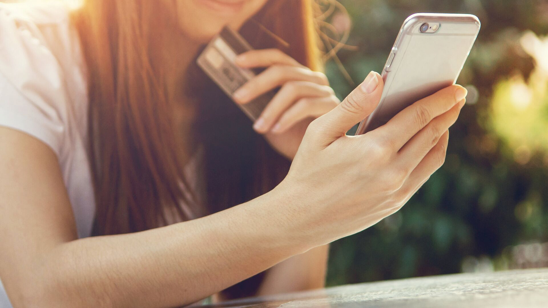 Россиян предупредили об опасности оплаты переводом по телефону