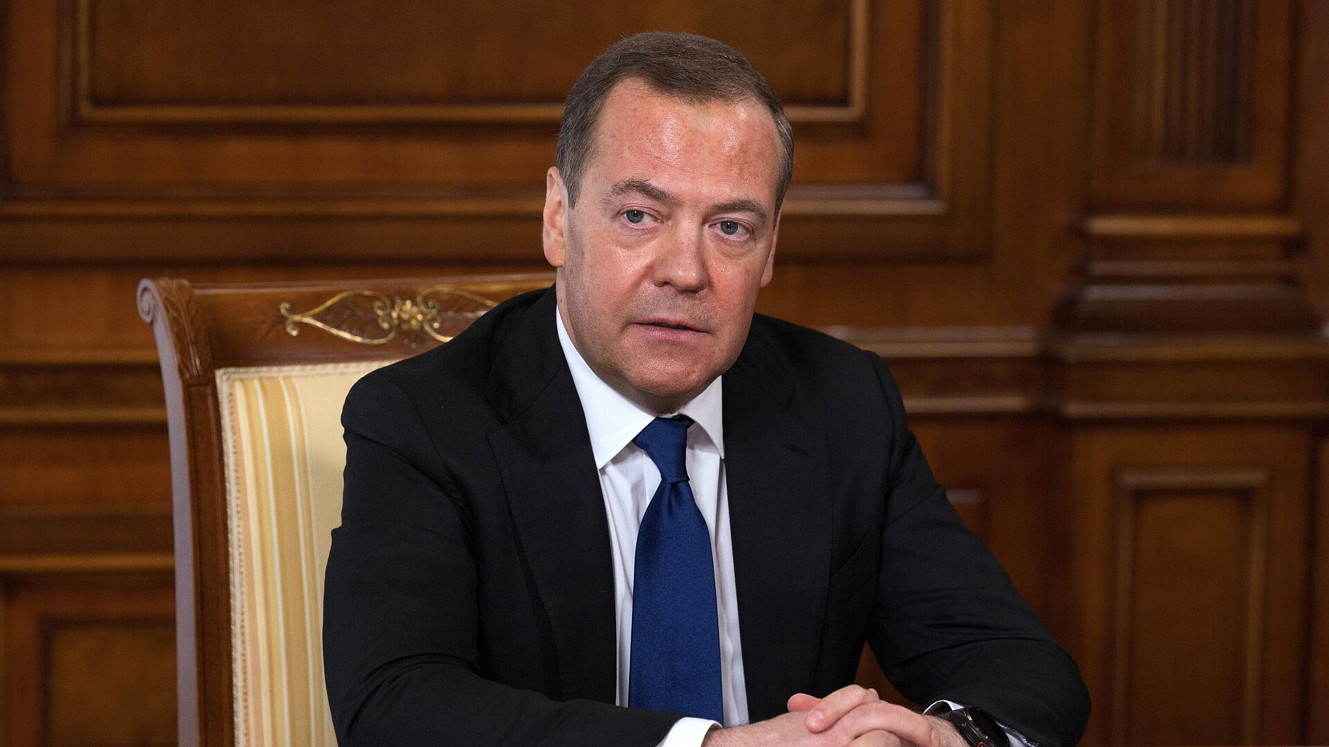 Украина имеет шансы сохраниться как государство, считает Медведев