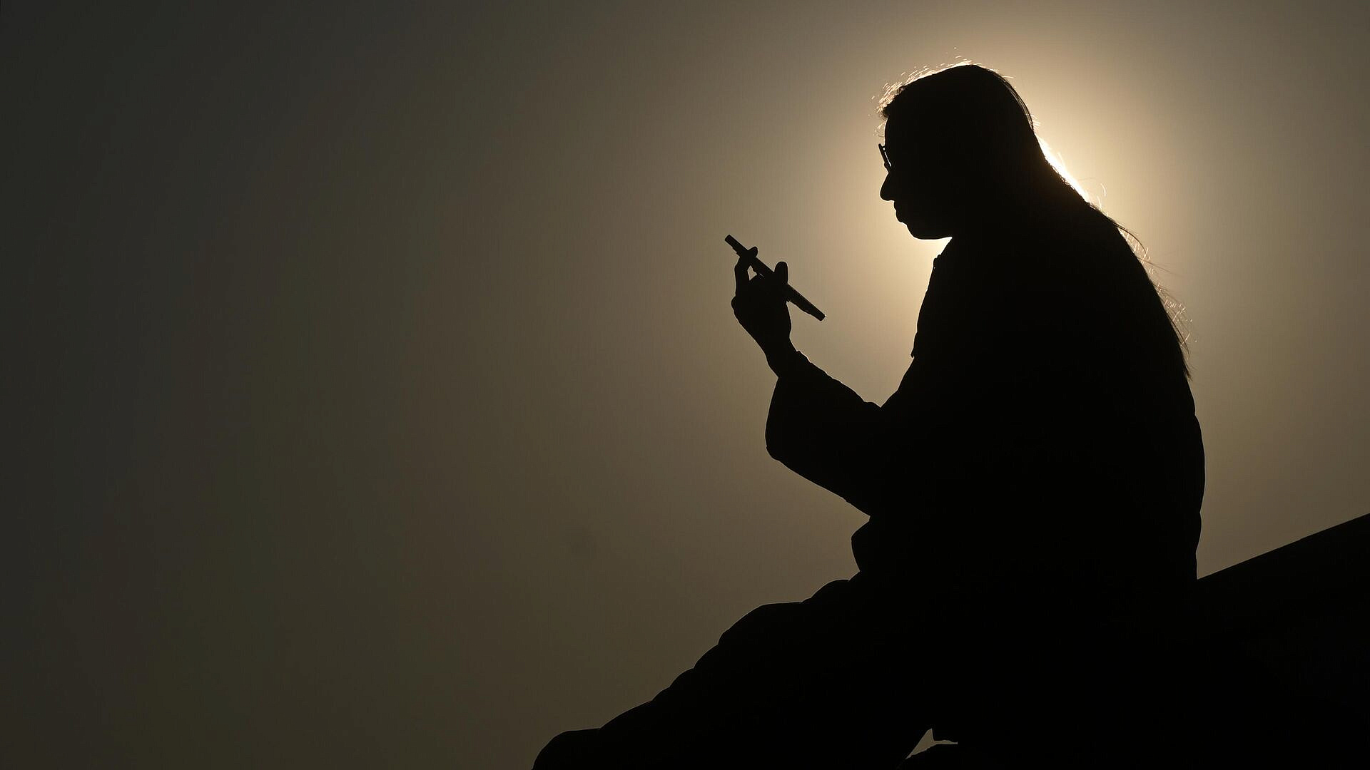 Мошенники не дремлют: как не попасться на удочку "фальшивого начальника"