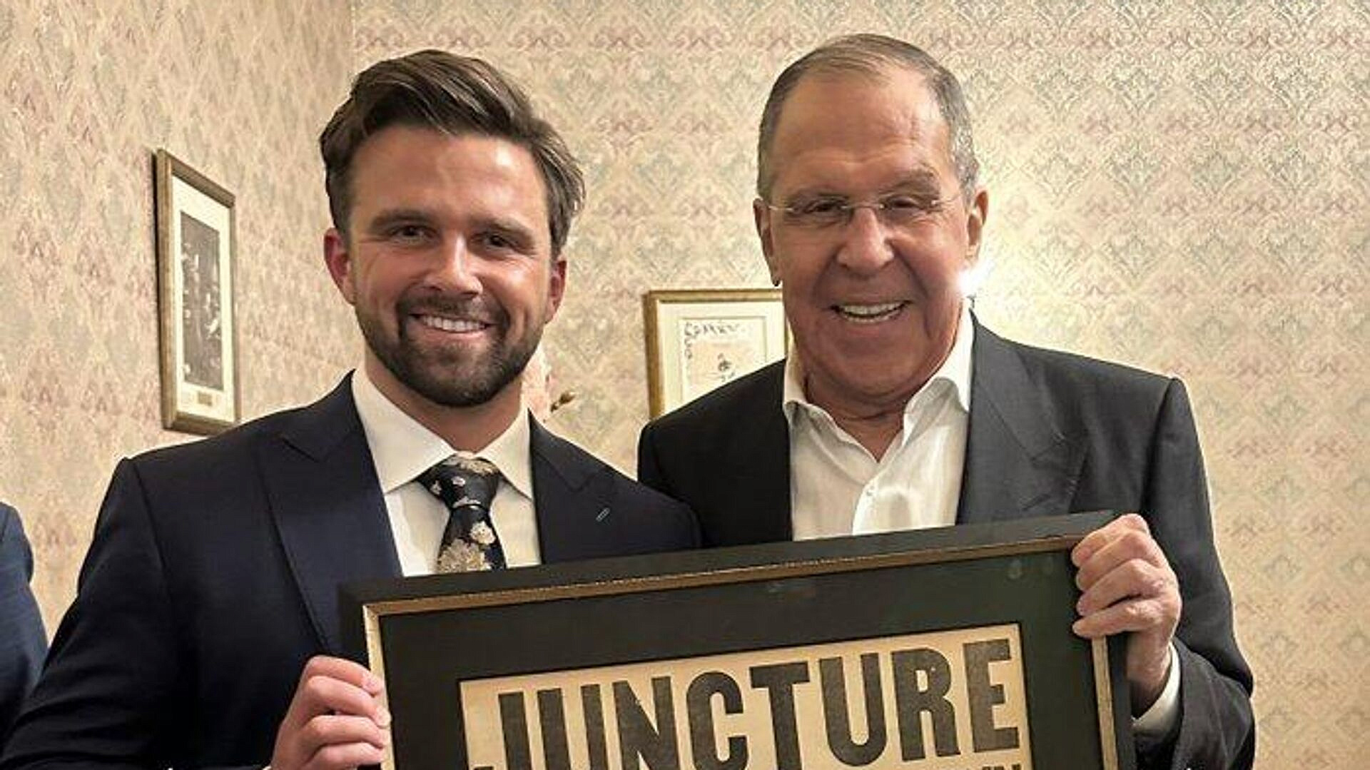 Американский журналист рассказал детали ужина с Лавровым