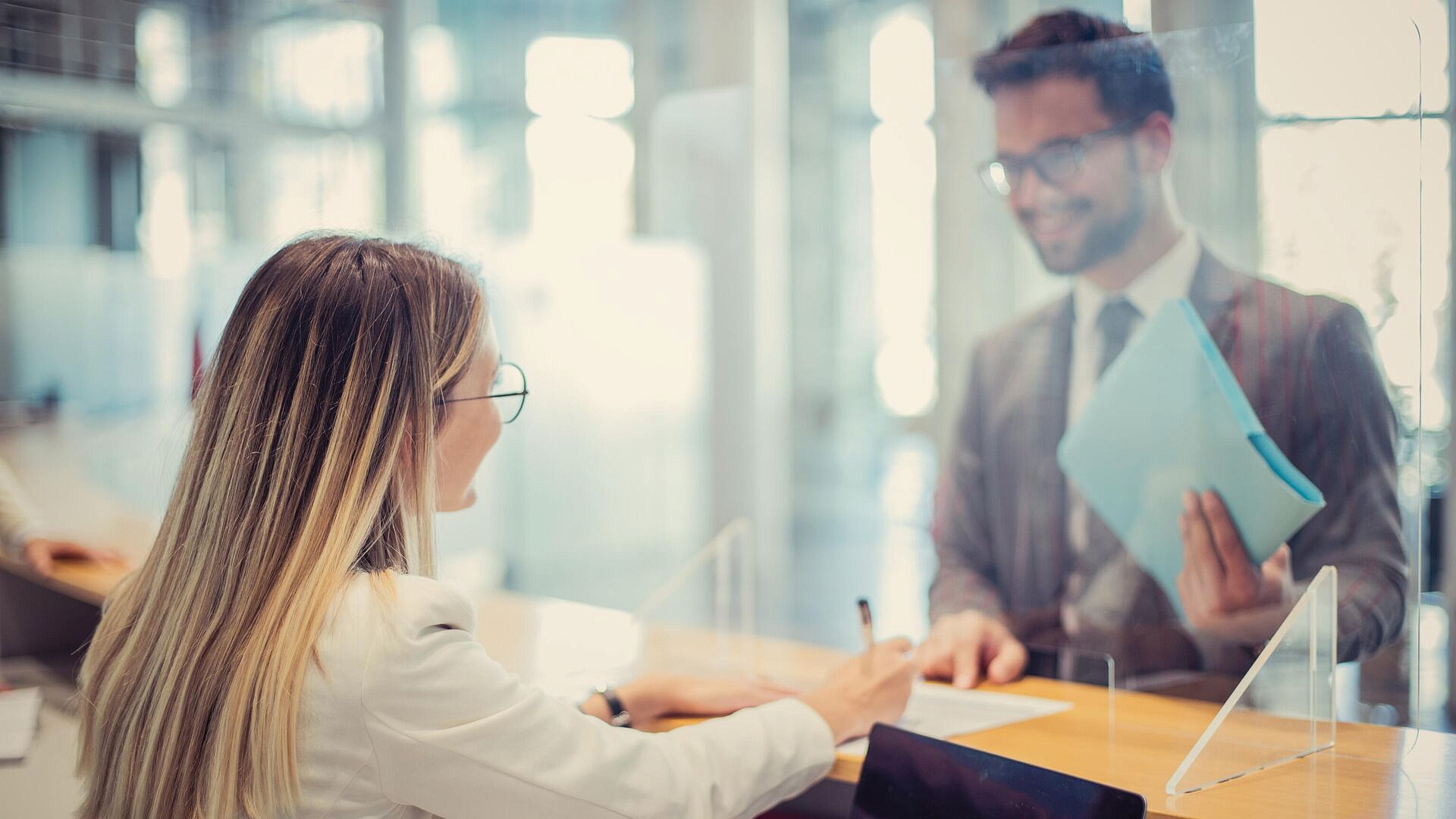 Коллекторы описали портрет типичного российского должника