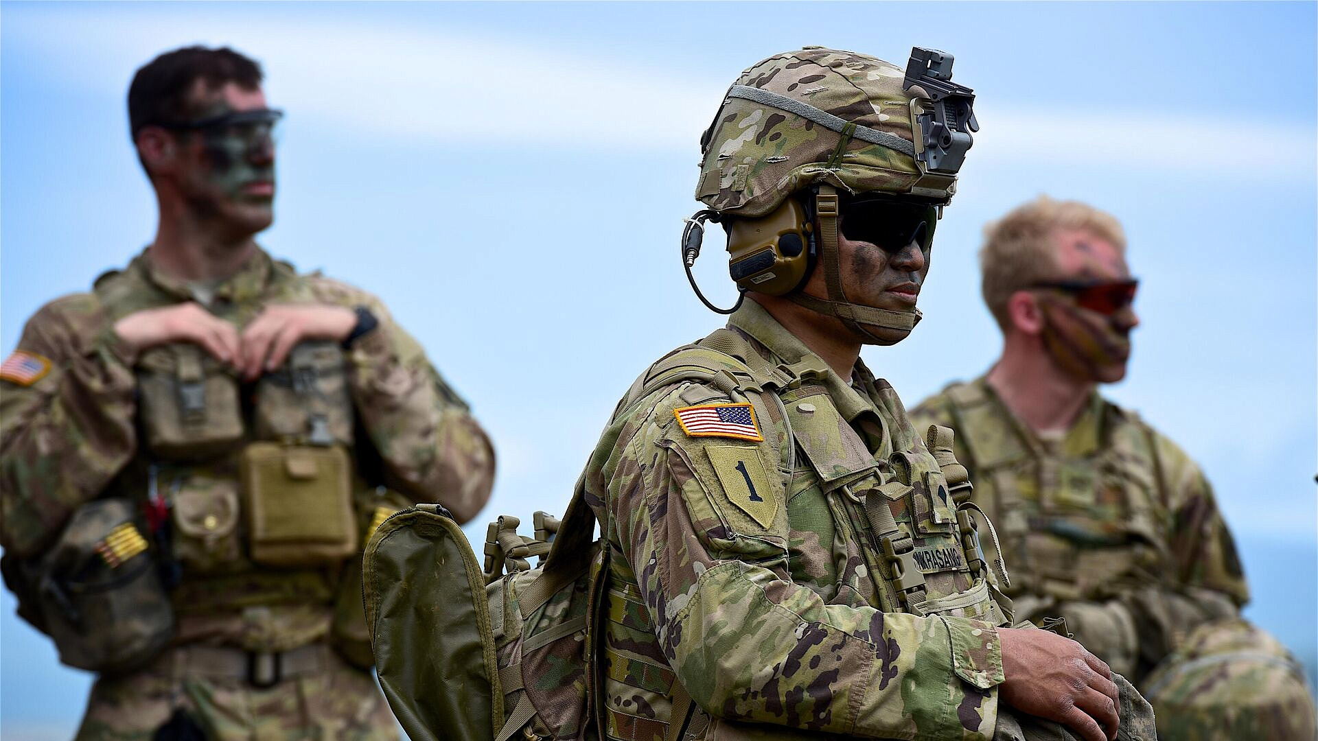 Военные США продолжат службу без оплаты до согласования нового бюджета