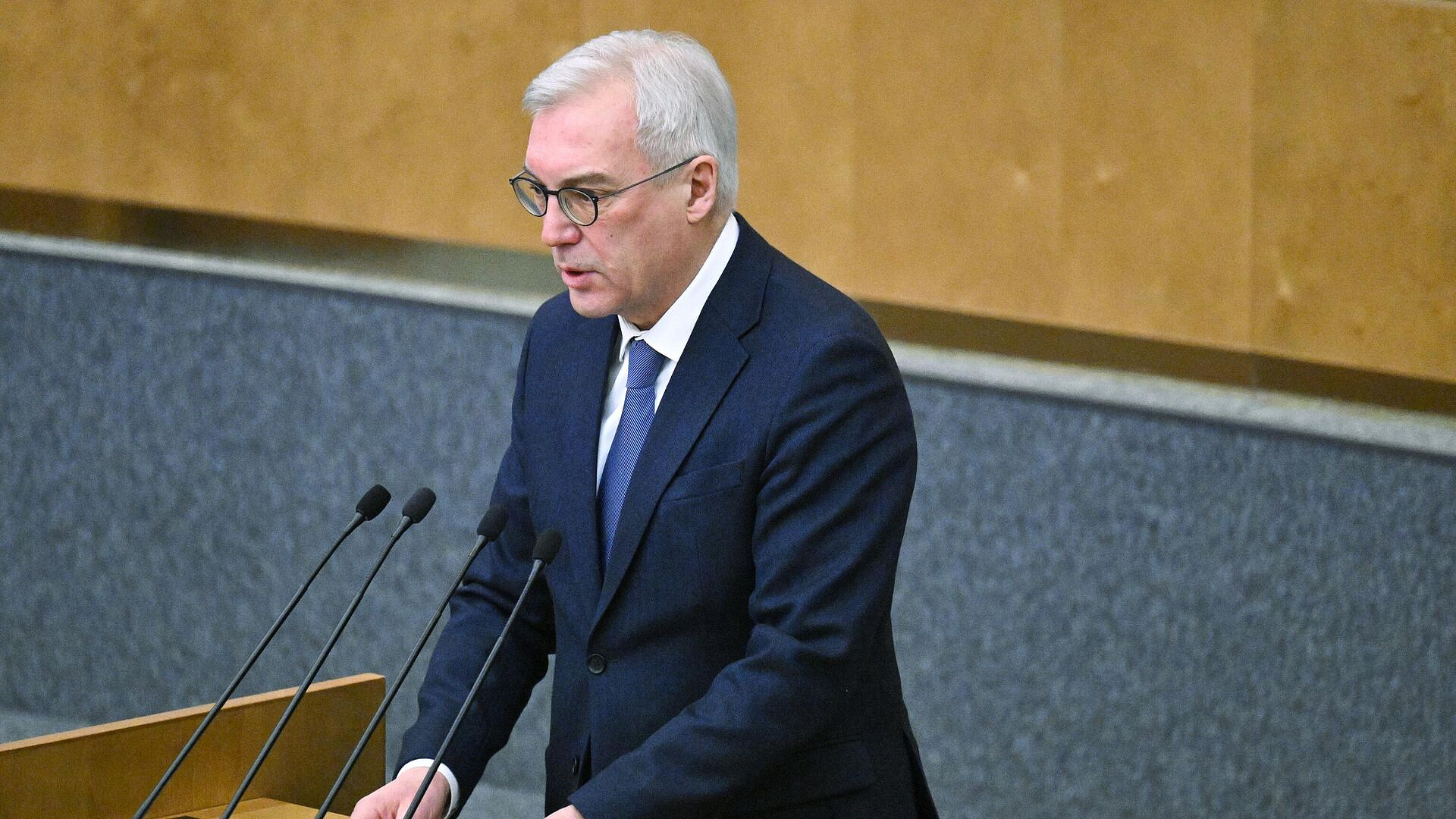 ������ ������ ����� ������������ � ���������� �������