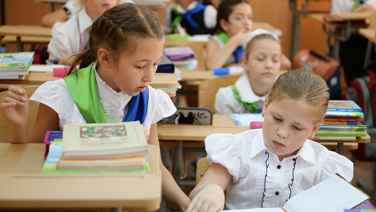 Минпросвещения не планирует стандартизировать школьную форму