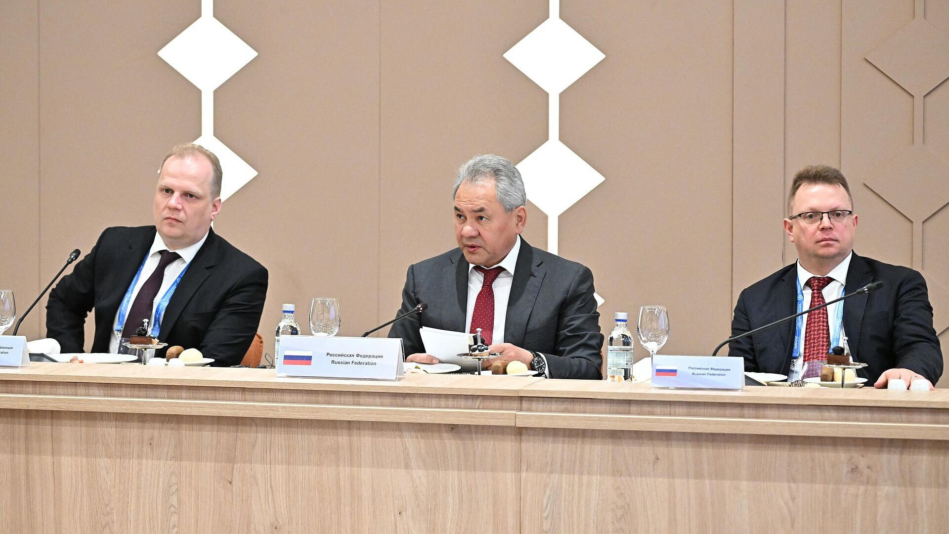 Шойгу рассказал о числе участников форума по безопасности в Москве