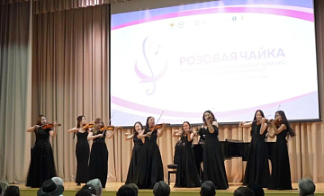 Свыше 1,7 тысячи исполнителей участвуют в конкурсе "Розовая чайка" в Якутии