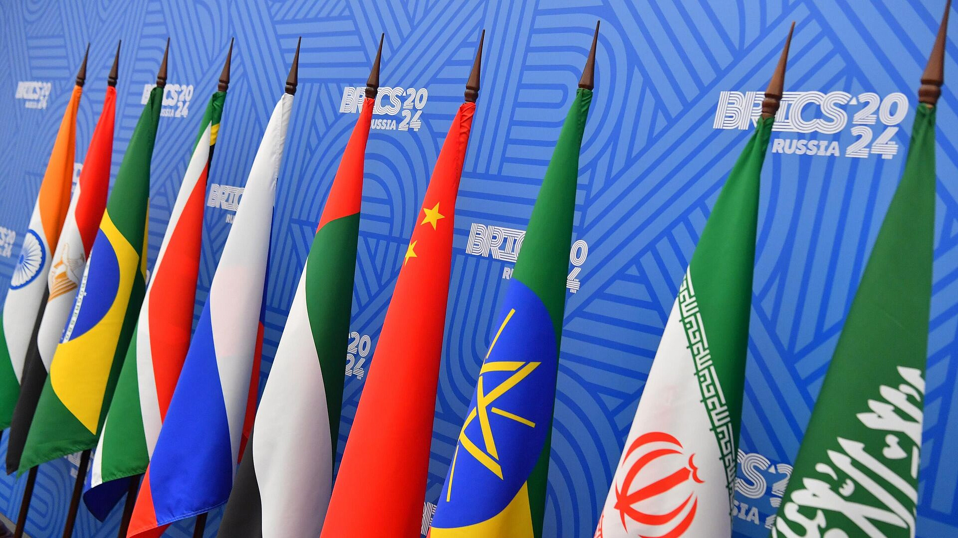 Пезешкиан призвал БРИКС играть независимую роль в ближневосточном конфликте