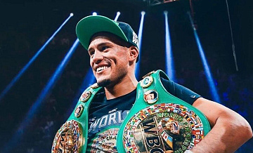 Бенавидес завоевал чемпионские пояса WBA и WBO в первом тяжелом весе