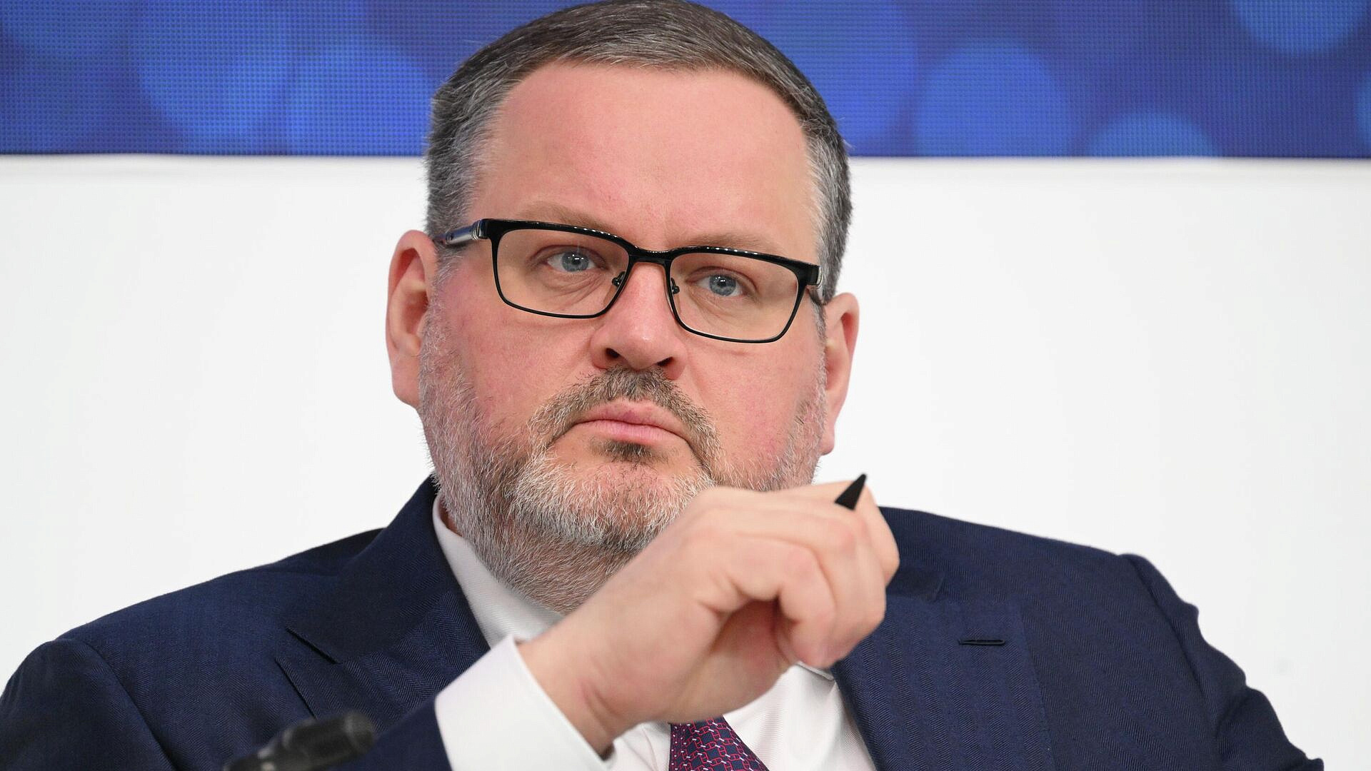 Глава Минтруда рассказал о новых действующих мерах поддержи семей с детьми