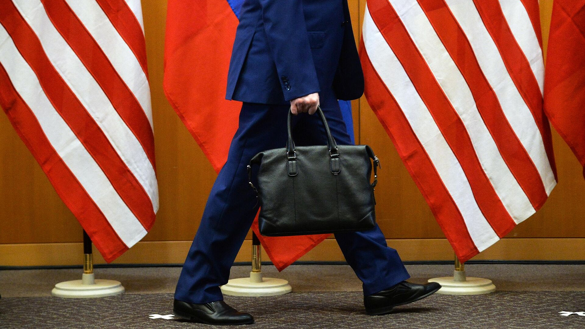 Посол МИД оценил идею строительства тоннеля между Россией и США