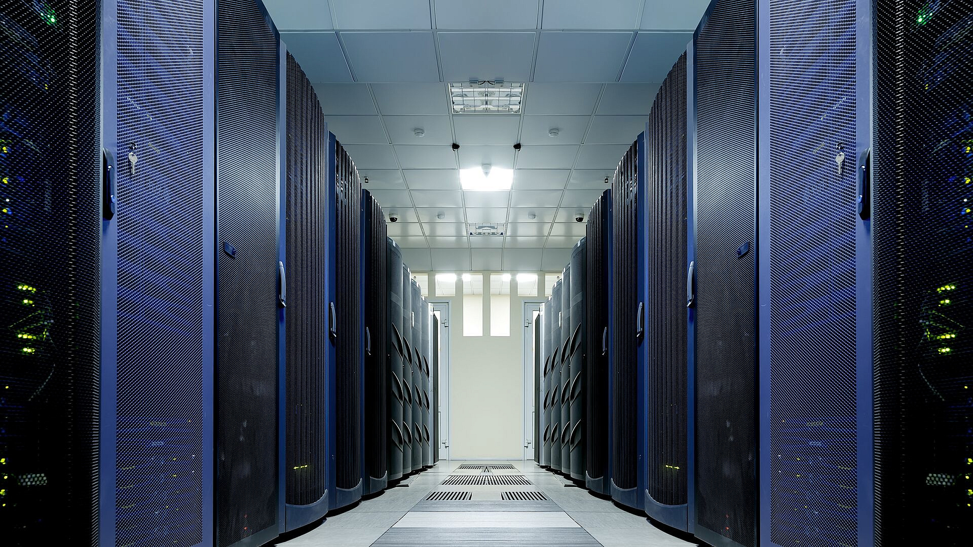 Володин анонсировал создание самого крупного в России суперкомпьютера