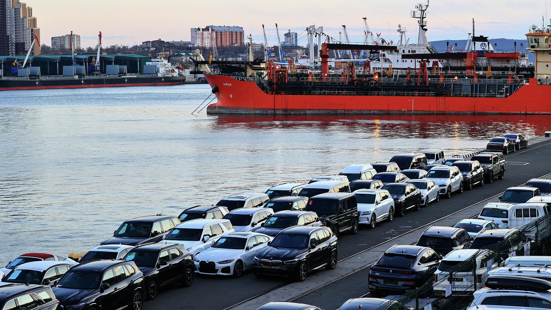 Эксперт назвал самые выгодные для ввоза авто из-за рубежа