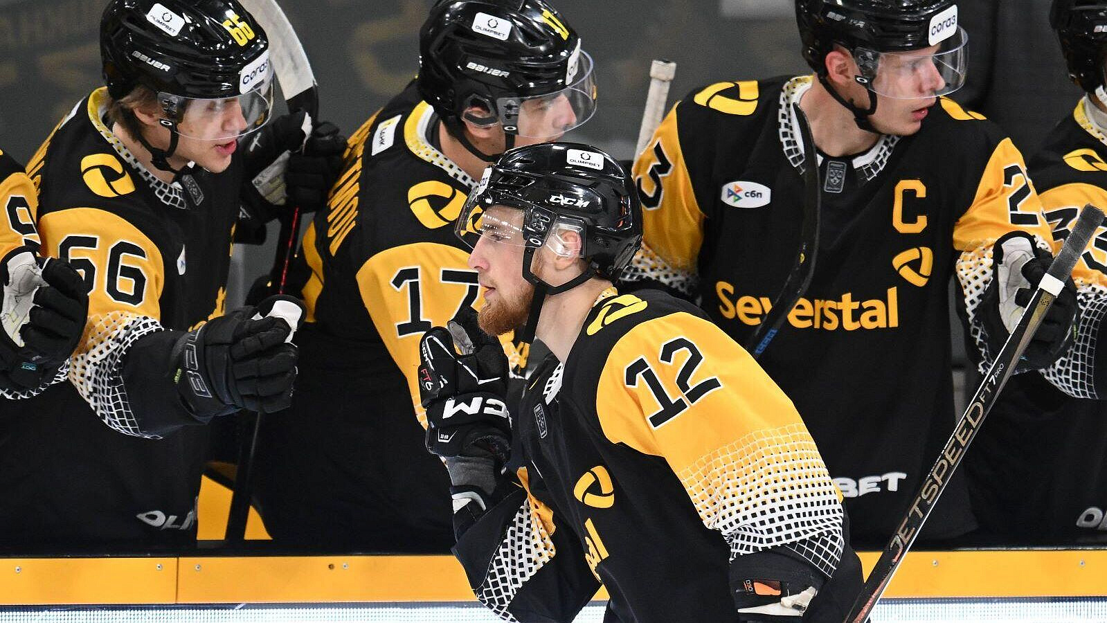 "Северсталь" обыграла "Нефтехимик" и досрочно вышла в плей-офф КХЛ