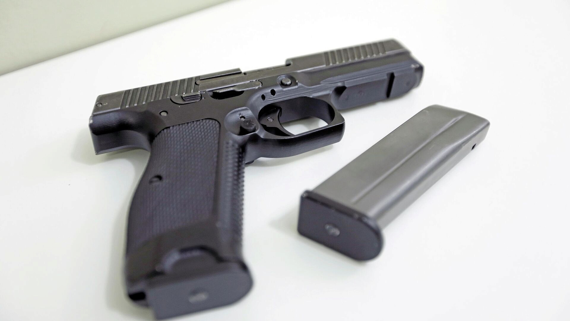 Росгвардия приняла на вооружение модульные пистолеты Лебедева