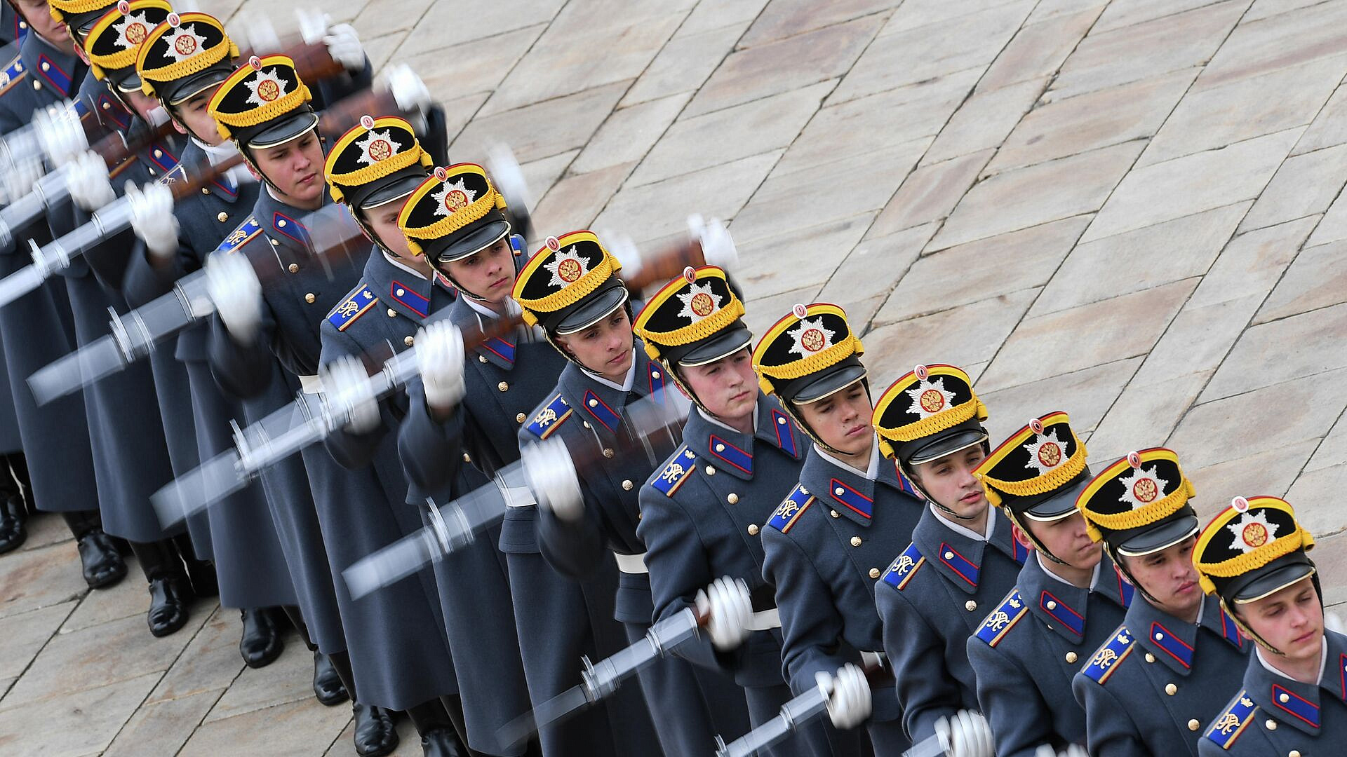 Церемония развода караулов в Кремле не будет проводиться 10 мая