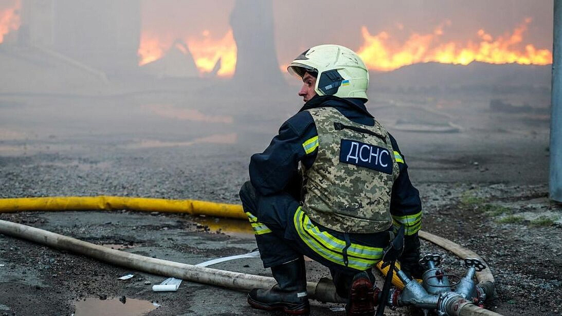 В трех городах на Украине, включая Киев, прогремели взрывы