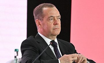 Медведев назвал намерения передать Киеву ядерные технологии игрищами 