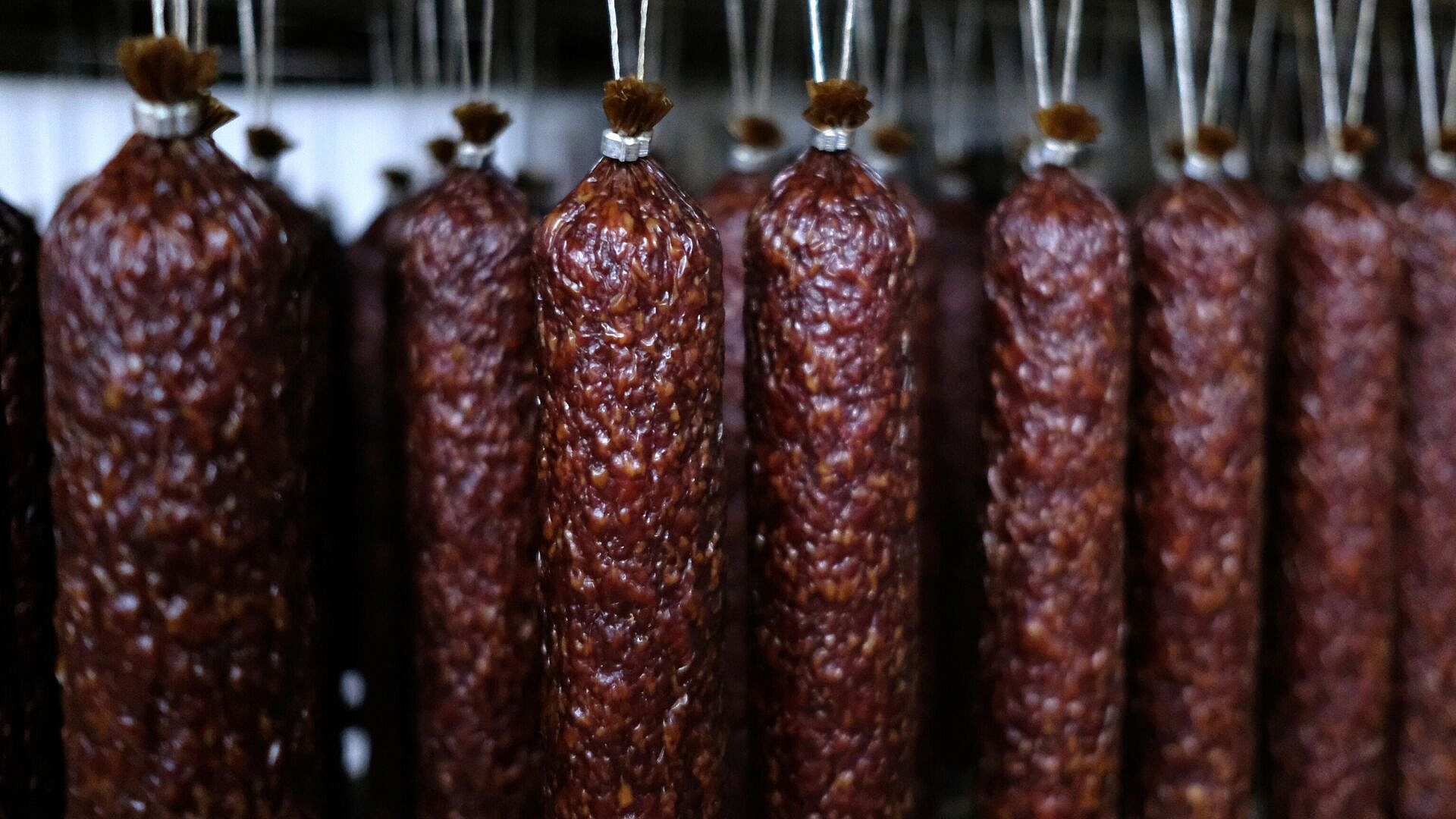 Назван регион, где производится больше всего колбасы в России