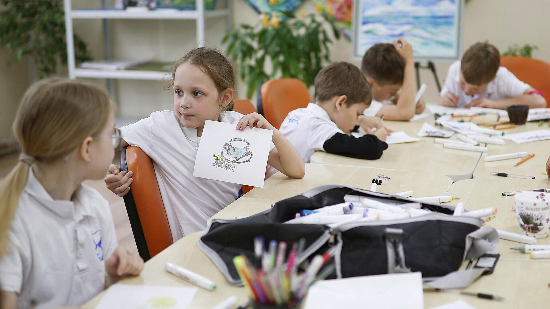 В Госдуме предложили создать программу летних творческих лагерей