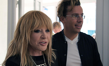 Шура высказался о возвращении Пугачевой в Россию