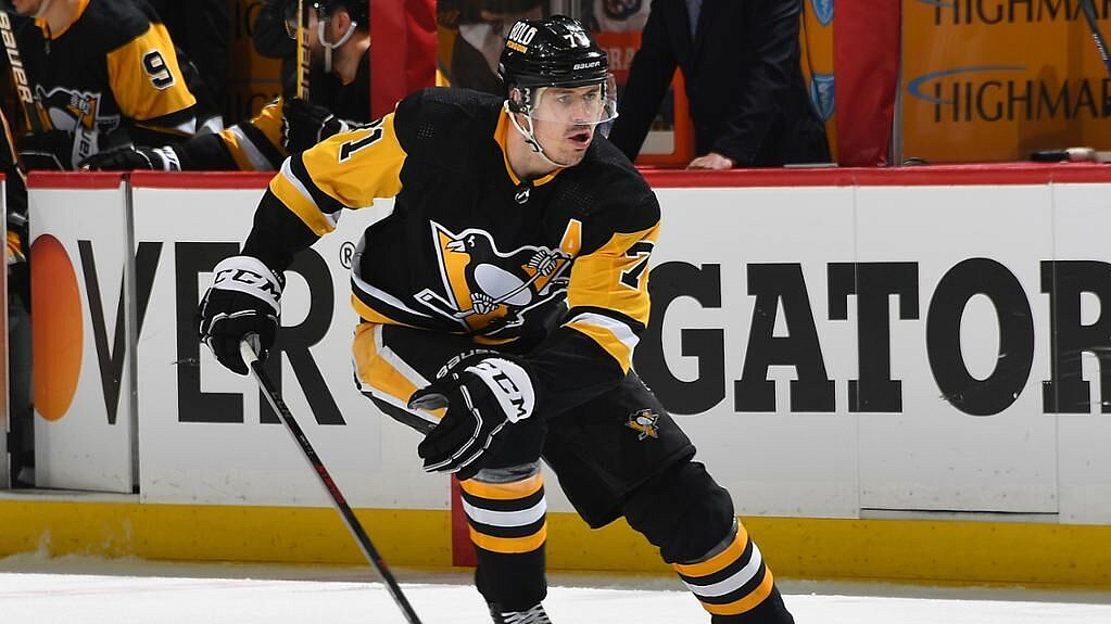 "Питтсбург" проиграл "Каролине", несмотря на передачу Малкина и гол Кросби