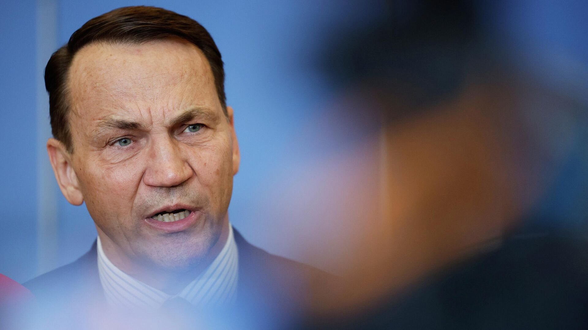 Польша не будет участвовать в миссии в Ормузском проливе, заявил Сикорский