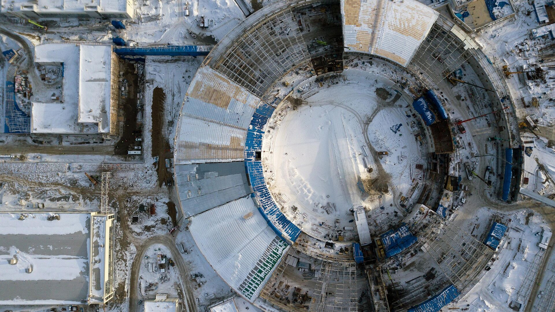 � ������������ ��������� ����� ���������� � ������������� ������ ����