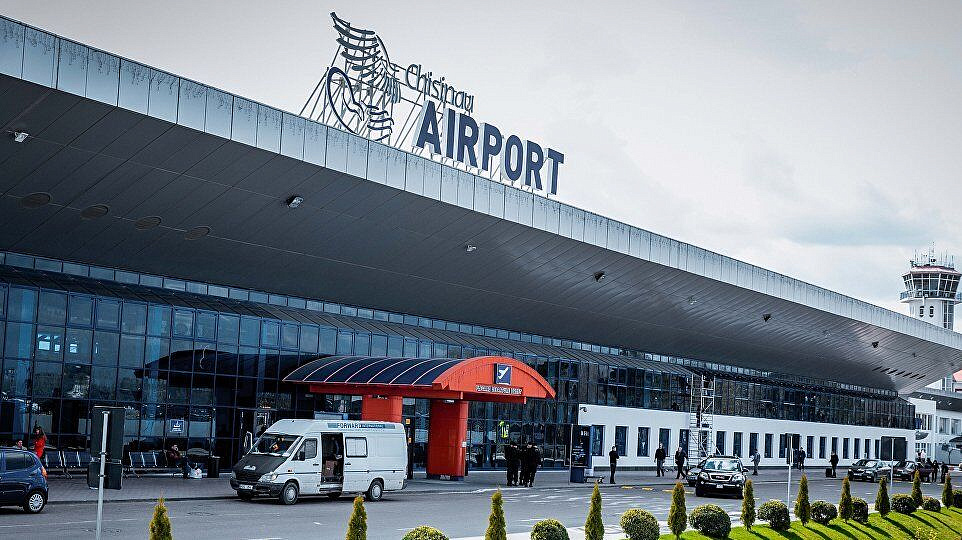 Директор аэропорта в Кишиневе рассказал о переговорах по активам "Лукойла"