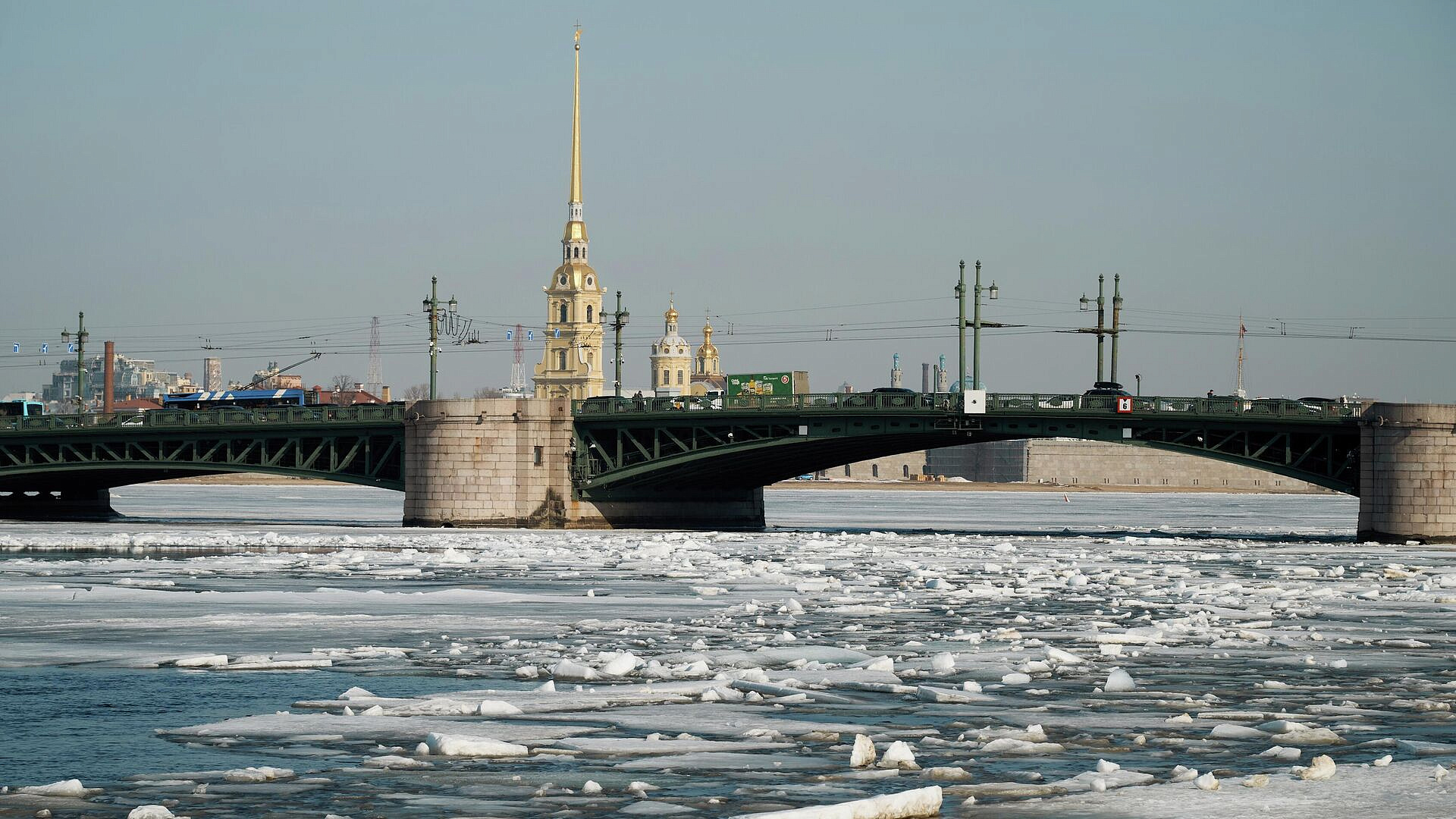 В Ленинградской области объявили беспилотную опасность