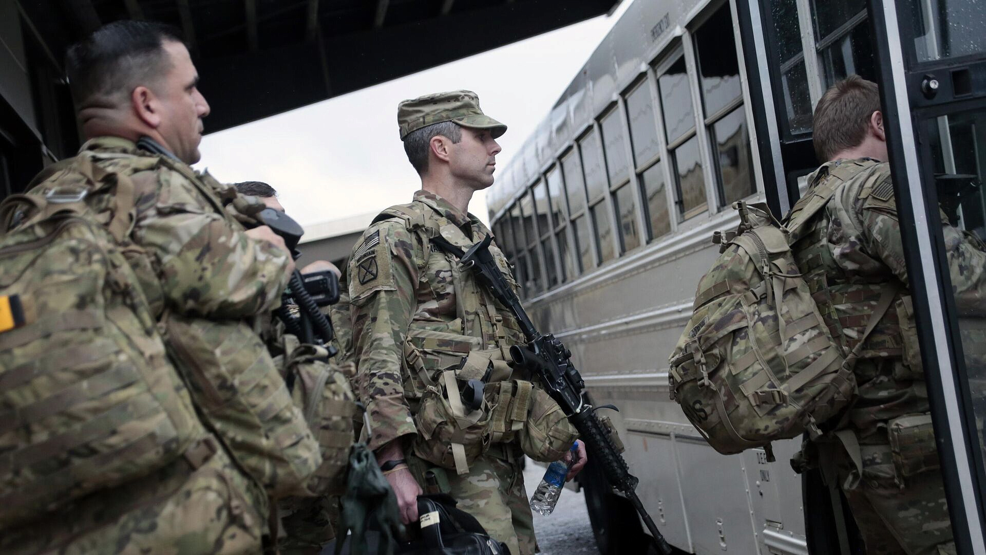 Аргентина обсуждает с США присутствие американских военных, пишут СМИ