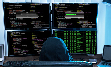 Хакер украл средства со счетов отца главы Львовской ОВА