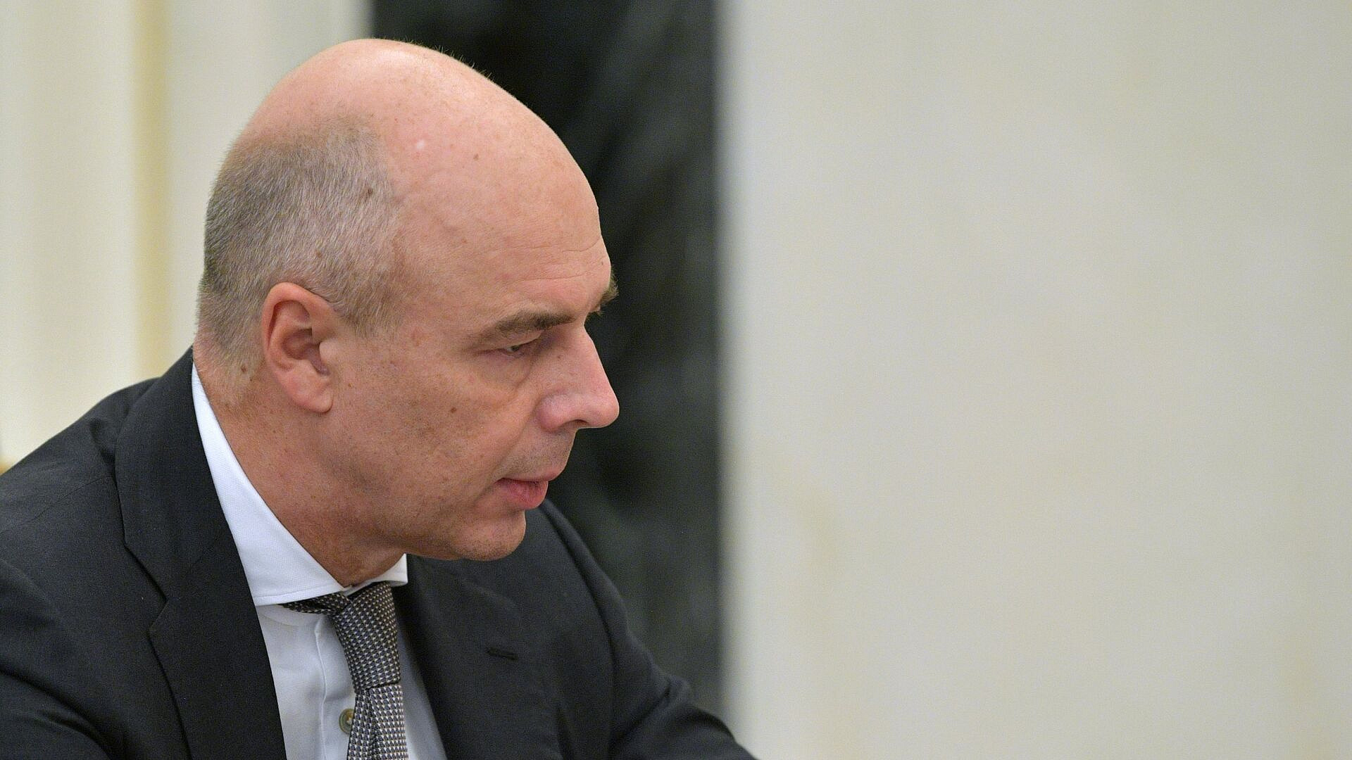 Силуанов доложит Путину о работе по списанию долгов регионам 