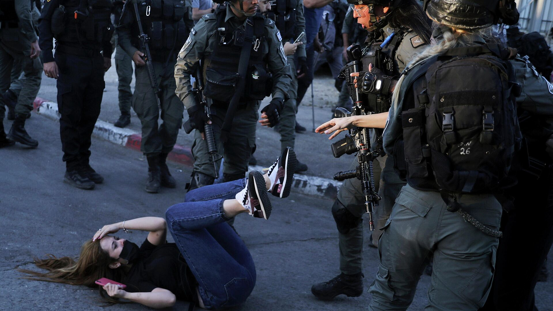 Израильская полиция задержала 17 человек в ходе протестов, пишут СМИ