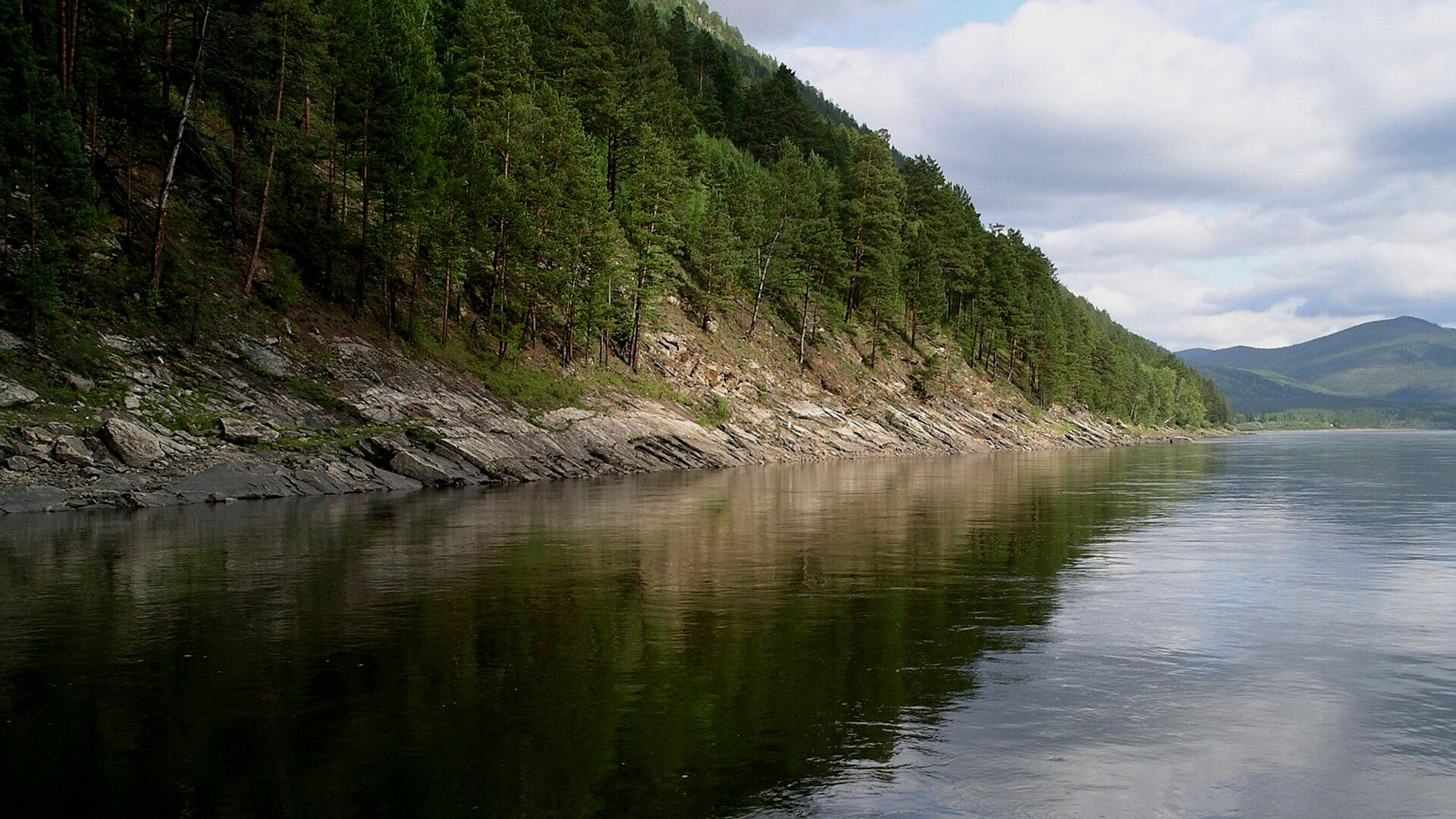 Фонд Дерипаски профинансировал закупку оборудования в Бодайбо