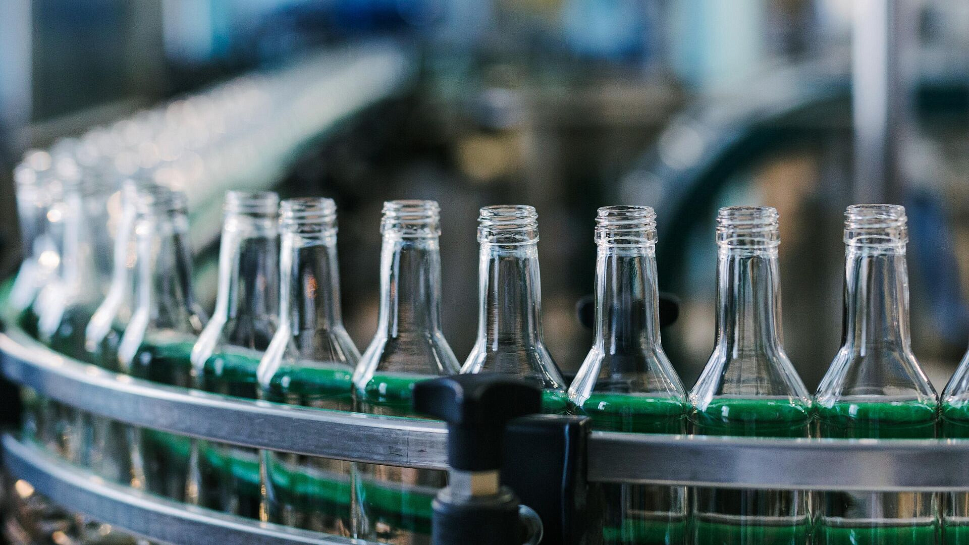 Совфед ужесточил требования к производителям алкоголя