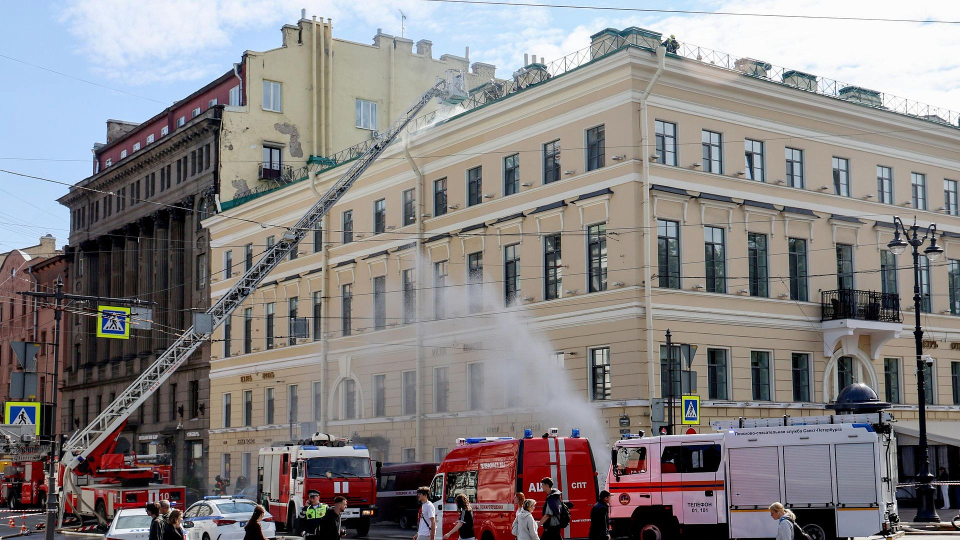 В Петербурге при пожаре в доме купца Щербакова пострадали два человека