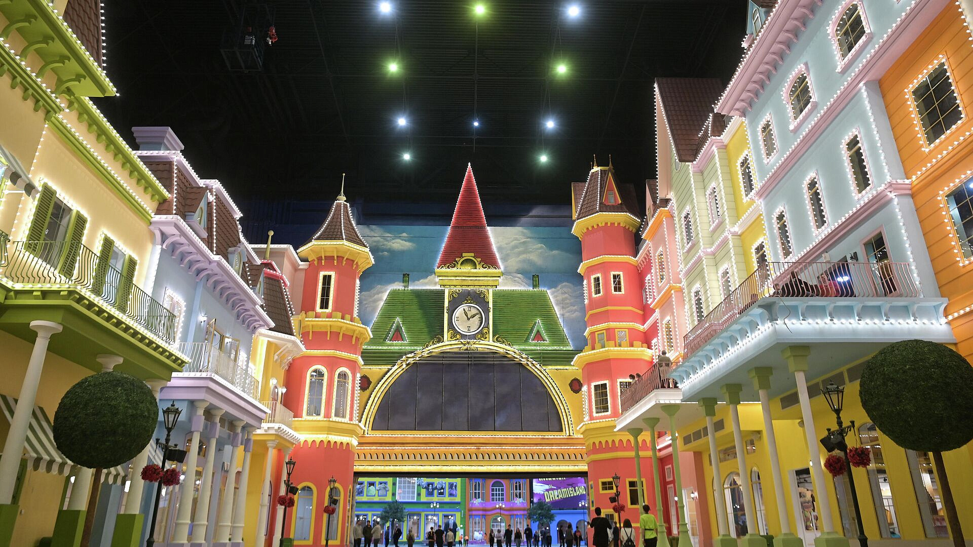 "Остров Мечты" подготовил праздничную программу ко Дню космонавтики