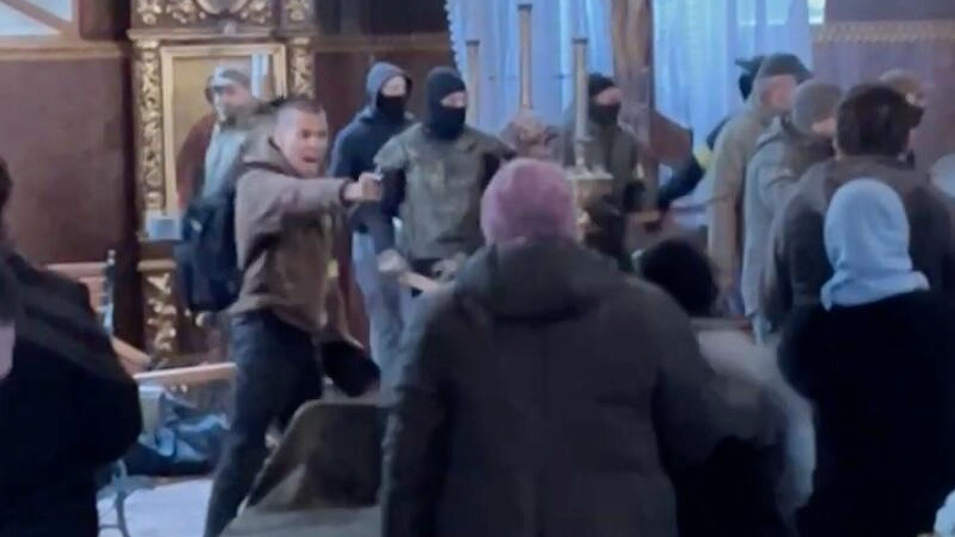 В РПЦ назвали нападении на собор УПЦ в Черкассах терактом