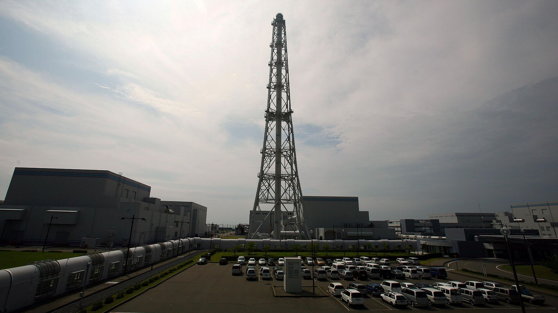 В работе крупнейшей в мире АЭС выявили неполадки