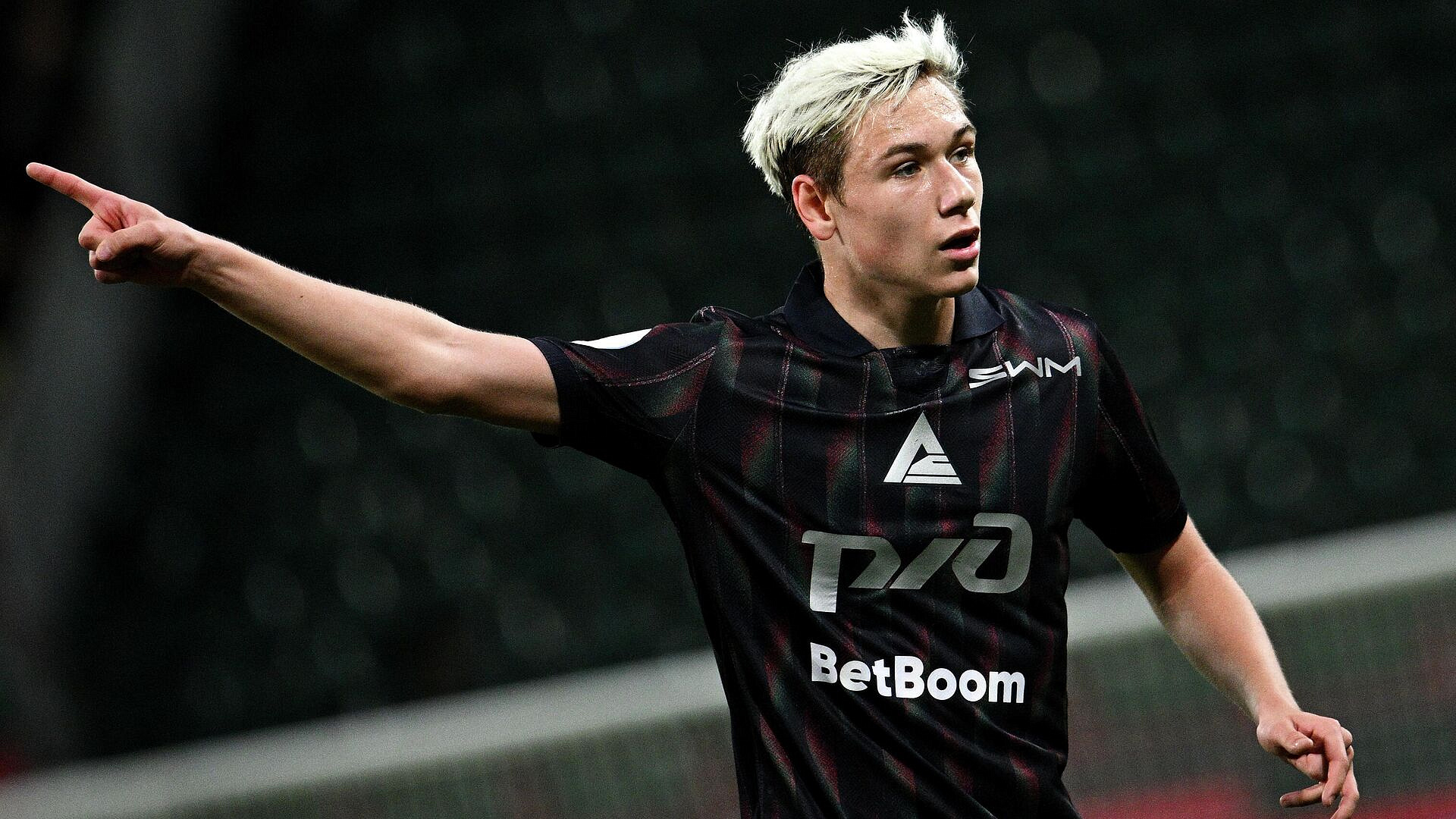 Футболисты "Локомотива" Батраков и Пиняев могут пропустить дерби 